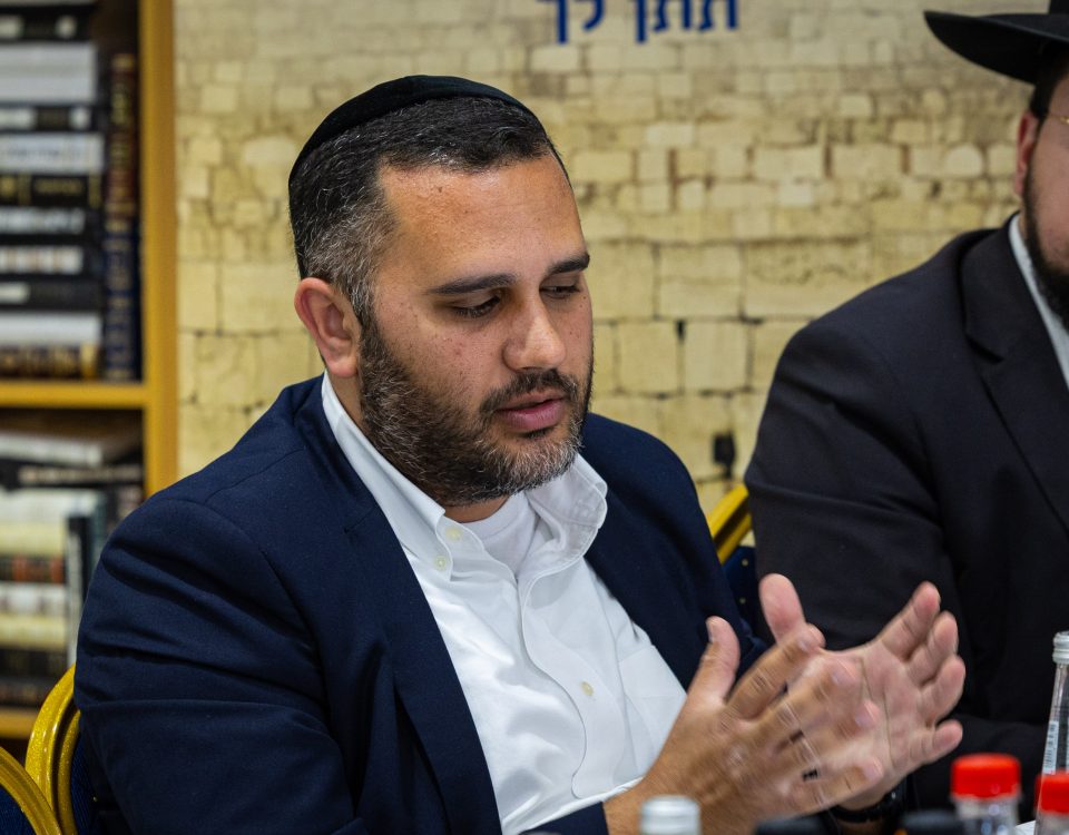 הרב יצחק בן אהרן צילם אלעד זגמן